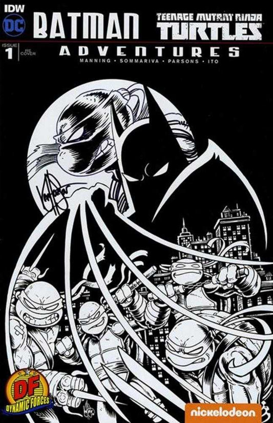 Df Batman/Teenage Mutant Ninja Turtles Adventures #1 Df Exclusive Bw Variant Signed And Remarked By Ken Haeser With A Teenage Mutant Ninja Turtles Head Sketch